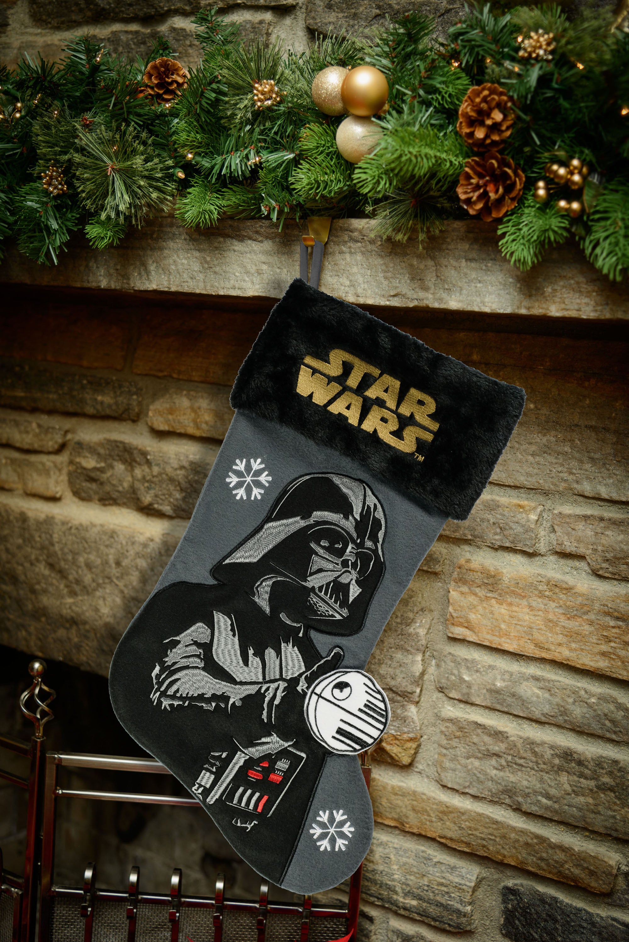 Star Wars - Knitted Darth Vader Christmas Wrapping Paper - Things For Home  - ZiNG Pop Culture