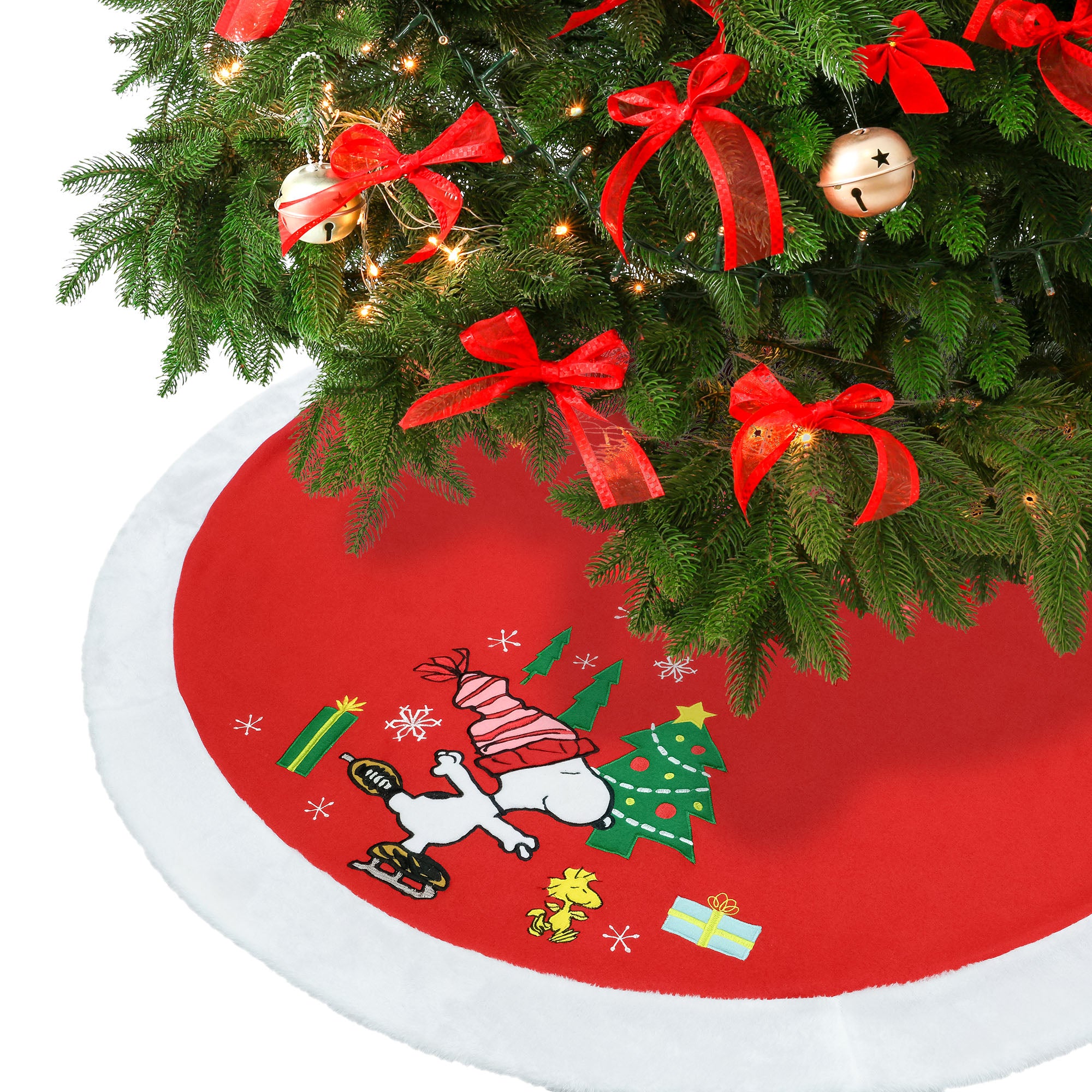 Peanuts 48" Embroidered Applique Tree Skirt