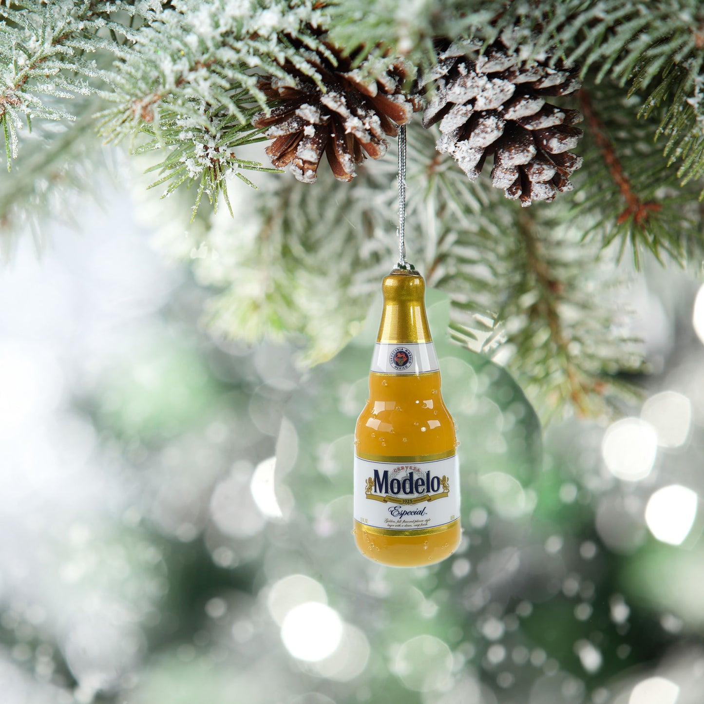 
                  
                    Modelo Especial Beer Christmas Tree Ornament
                  
                