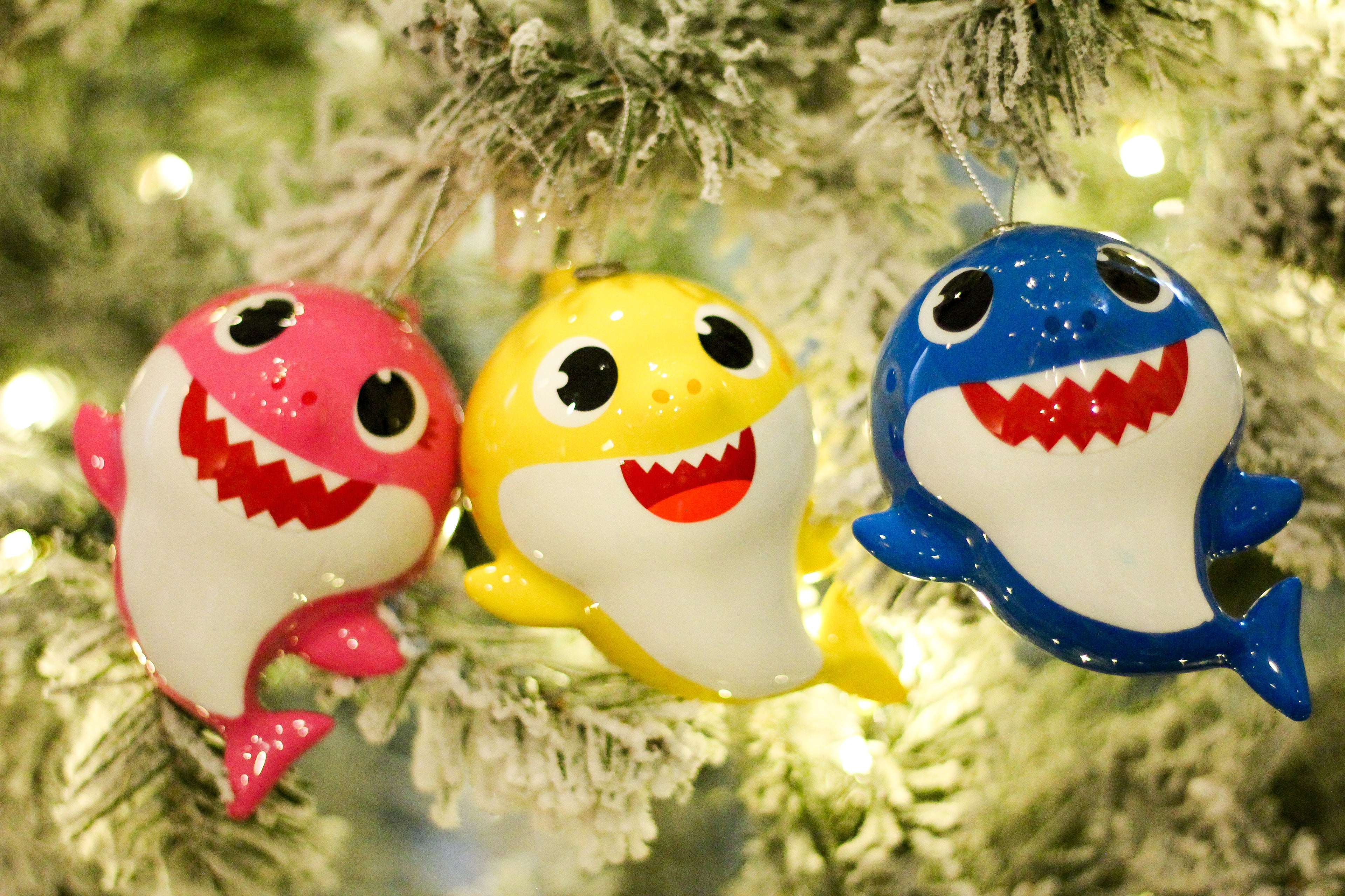 Baby Shark Ornaments 3 Pack