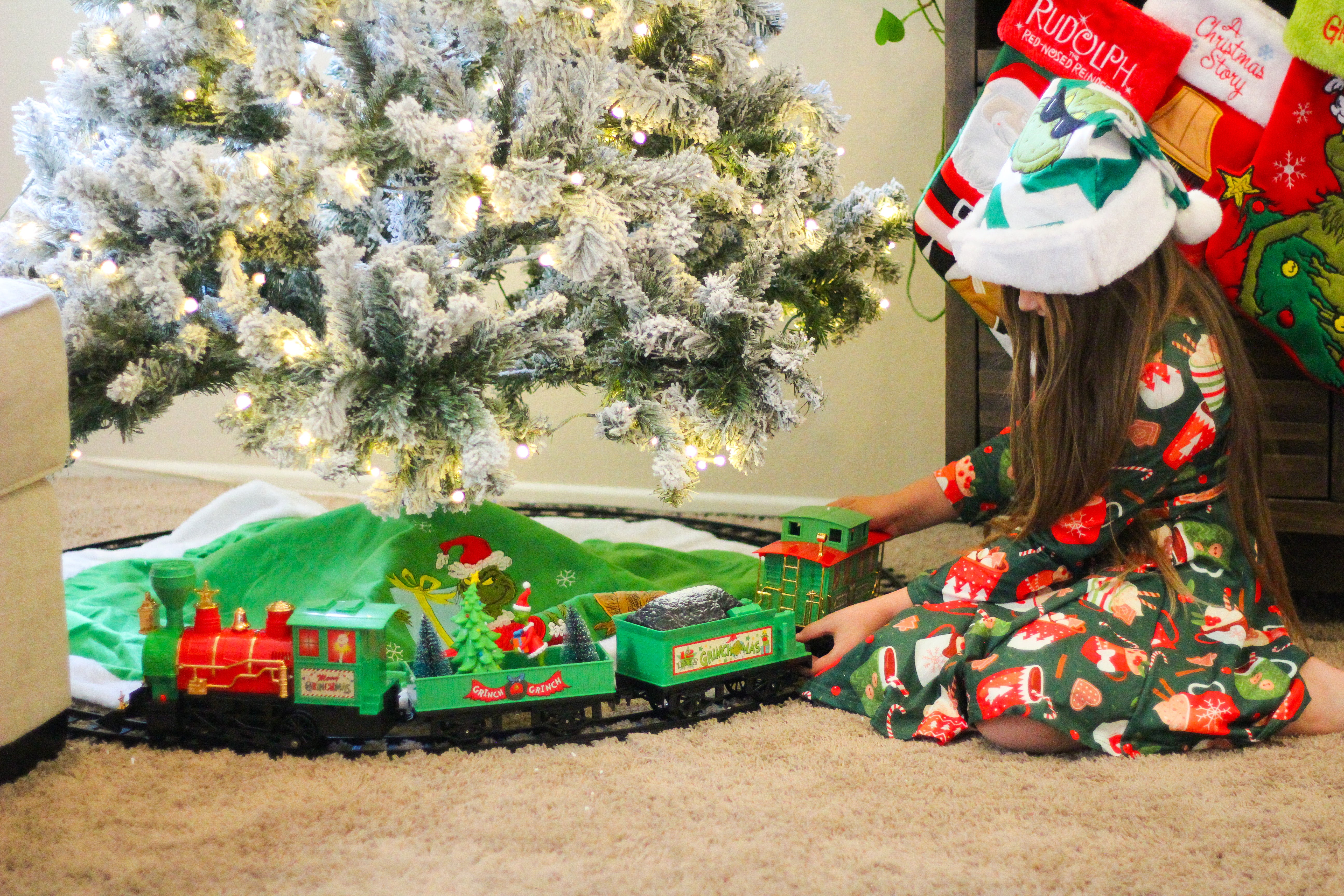 Grinch 2025 train set